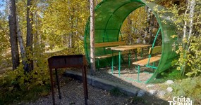 Беседка рядом с Домом №6 (сентябрь 2025).
