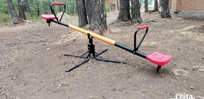 Детская площадка (июнь 2025).
