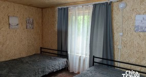 Дом №1 (5 мест) (первый этаж) - две 2-х спальные кровати, односпальная кровать, печь (июнь 2025)