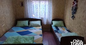 Дом №22 (3-х местный) - 2-х спальная кровать, односпальная кровать, стол, стулья (июль 2025).