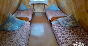 Дом №1 - спальные места, стол, стулья (май 2025).