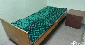 Корпус 1 №11 - 3 деревянные односпальные кровати. Отдельный вход. Стол, стулья. Холодильник, плитка, эл.чайник (май 2025).