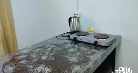 Корпус 2 №1 - 3-х местный номер, 3 деревянные односпальные кровати. Отдельный вход. Холодильник, плитка, эл.чайник (май 2025).