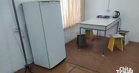 Корпус 2 №3 - 4-х местный номер, 4 деревянные односпальные кровати. Отдельный вход. Холодильник, плитка, эл.чайник (май 2025).