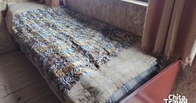 3-х местные номера: три деревянные кровати, тумбы, зеркало, комод (август 2025).