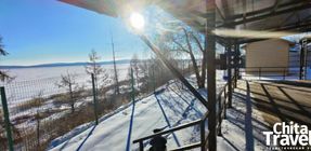 Терраса с видом на озеро (декабрь 2025)