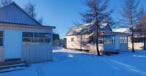 Летние домики (по 8 мест) - две комнаты по 4 места.