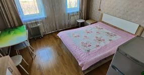 VIP номер (2 места) - 2-х спальная кровать, тумбочка, шкаф, телевизор,кухонная зона: холодильник, чайник, плитка, сан.узел: раковина, унитаз, душ (июнь 2026)